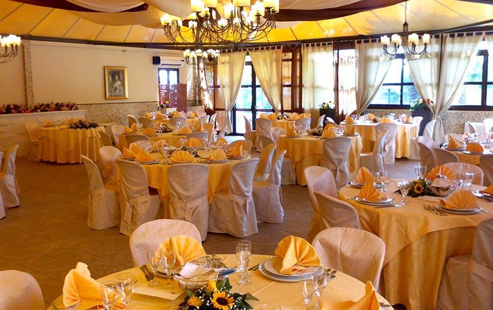 埃特纳科拉洛别墅酒店 Aci SantʼAntonio 外观 照片